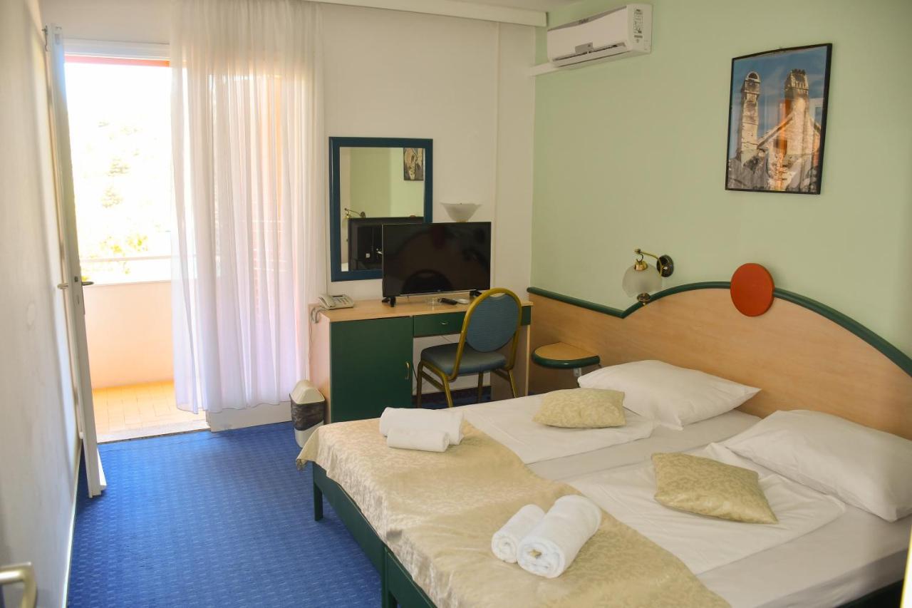 Hotel Sirena Hvar Town Exterior foto