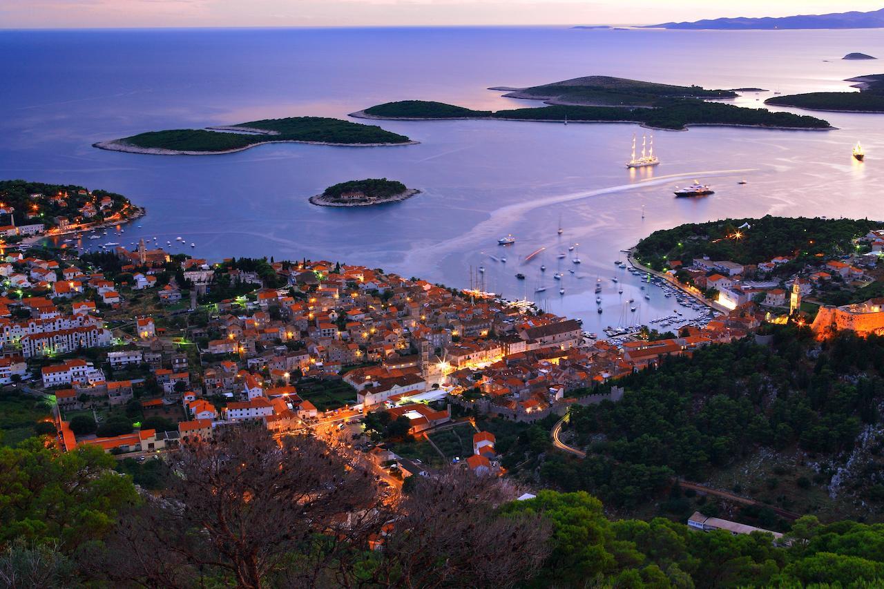 Hotel Sirena Hvar Town Exterior foto