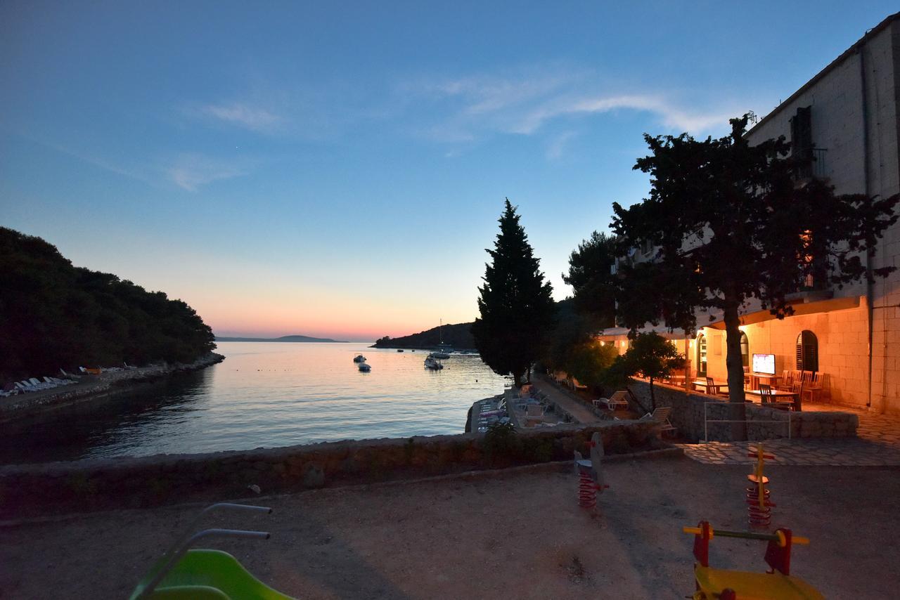 Hotel Sirena Hvar Town Exterior foto